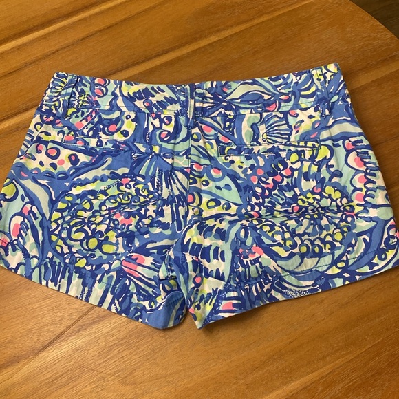 Lilly Pulitzer Shorts - Picture 3 of 3